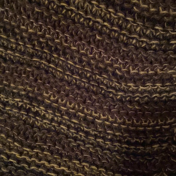 Charlotte Russe sleeveless sweater top - Picture 3 of 3